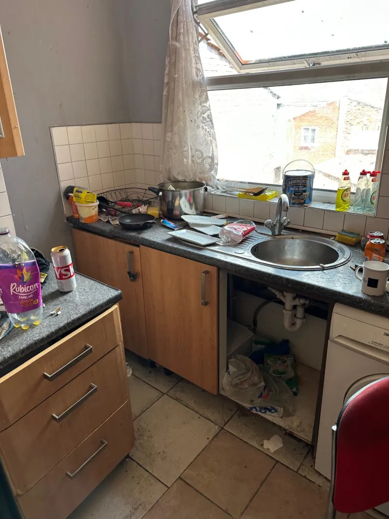 House clearance in Ford